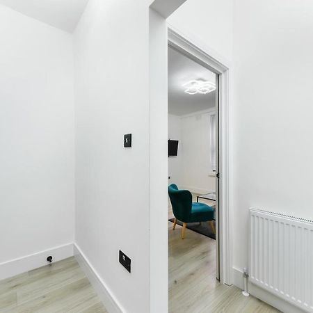 New Stylish 1 Bedroom Apartment - Flat D Norwood Exterior photo