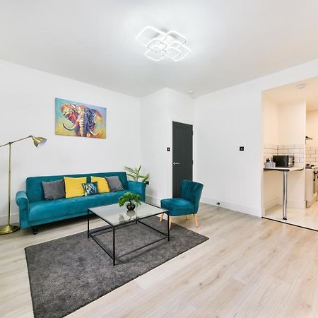 New Stylish 1 Bedroom Apartment - Flat D Norwood Exterior photo